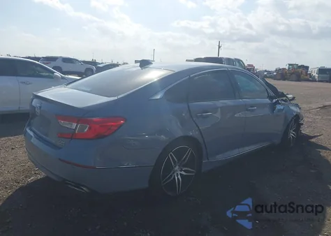 2021 Honda Accord Touring z USA, uszkodzony, nr VIN 1HGCV2F9XMA030365
